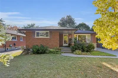Detached in Guelph