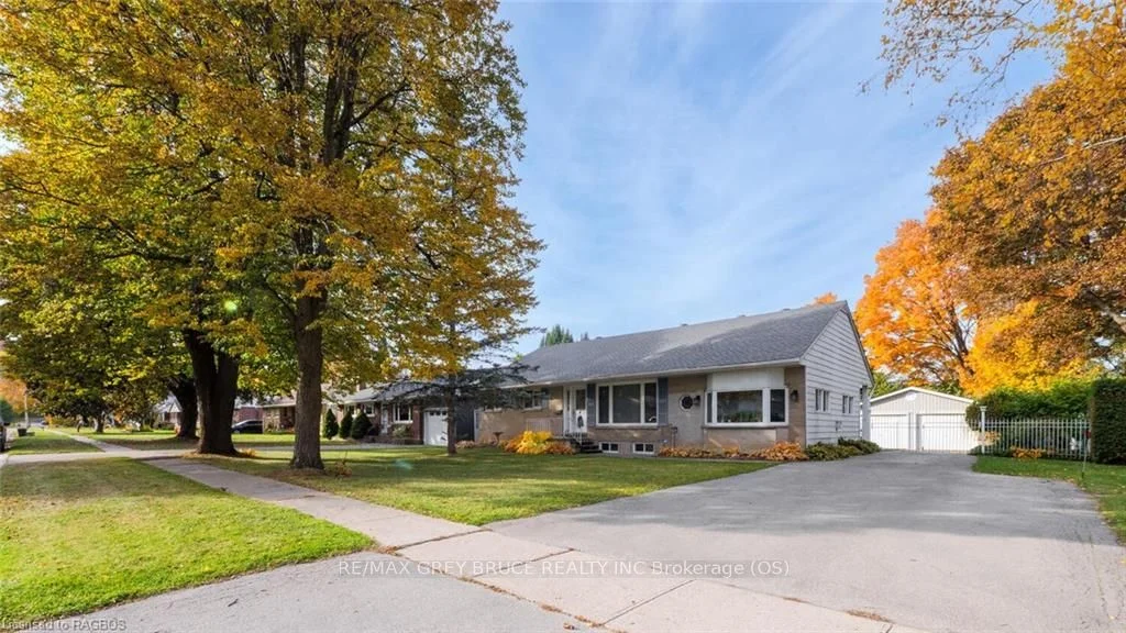 490 7TH Street W, Owen Sound, ON N4K 3L6