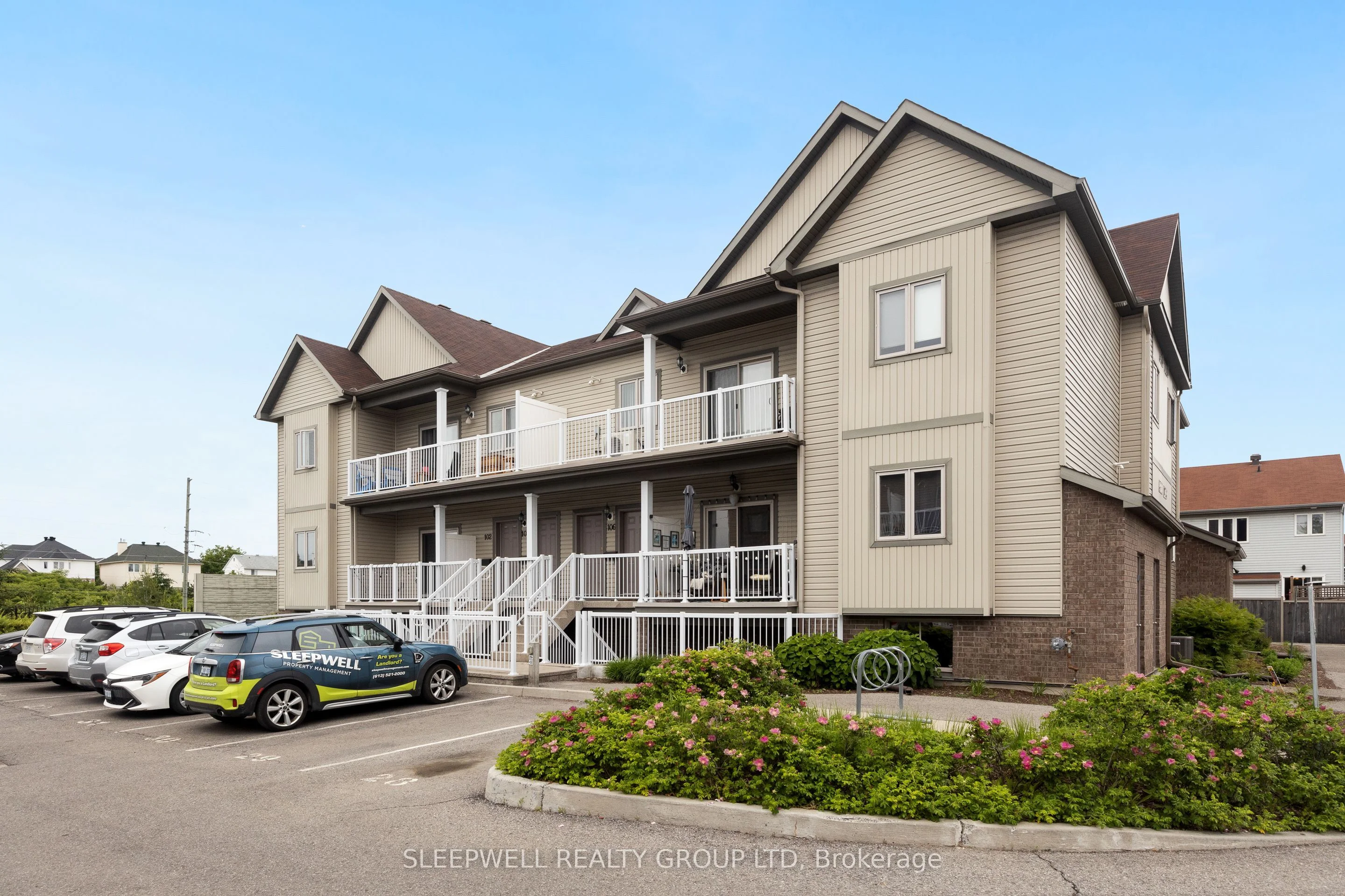 Condo Apartment in Orleans - Cumberland and Area