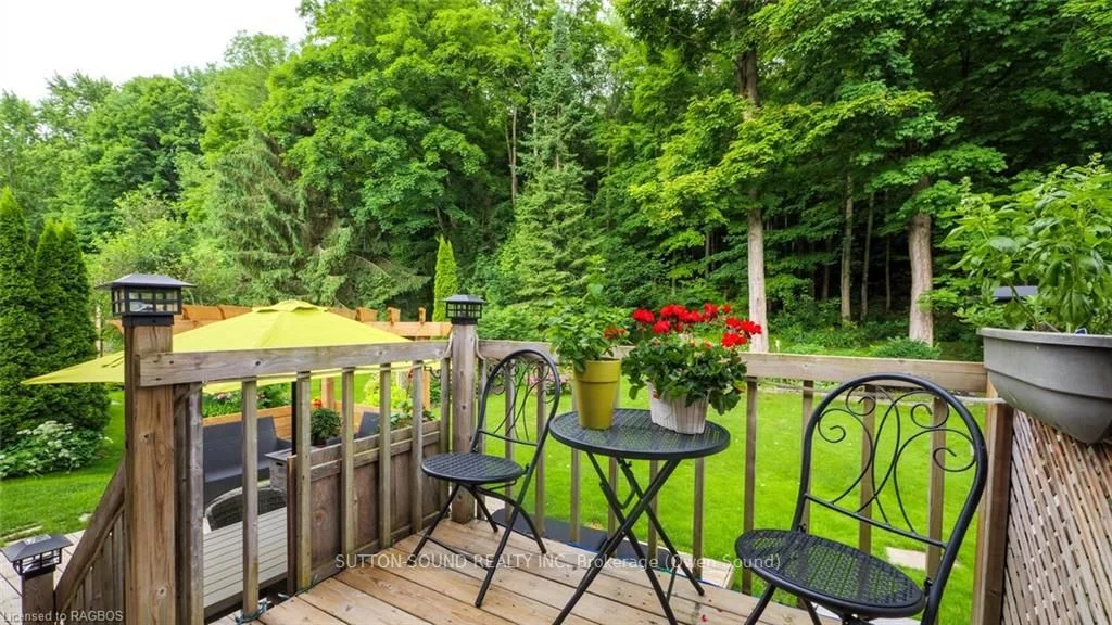 136 6TH Avenue W, Owen Sound, ON N4K 6C8