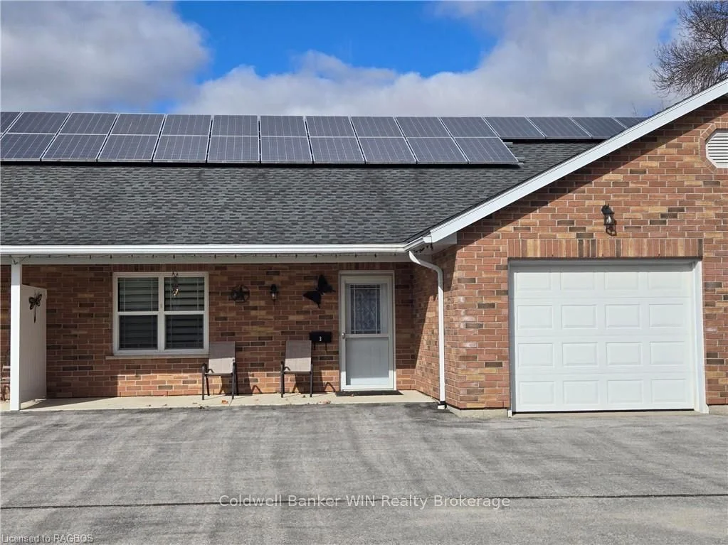 Att/Row/Townhouse in Wellington North