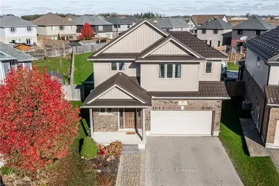 Detached in Stratford
