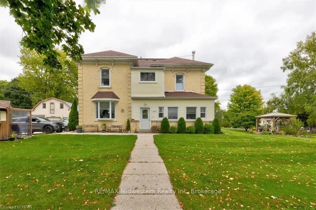 Detached in Minto