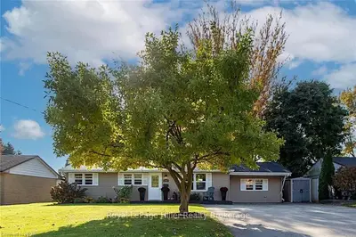Detached in Zorra