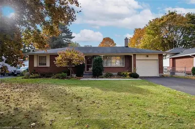 Detached in St. Marys