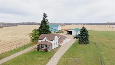 Detached in Huron-Kinloss