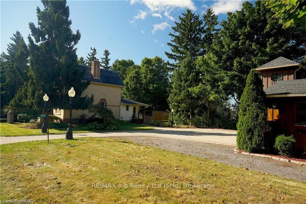 310 NORTHUMBERLAND Street, North Dumfries, ON N0B 1E0