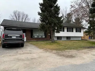 Detached in North Bay