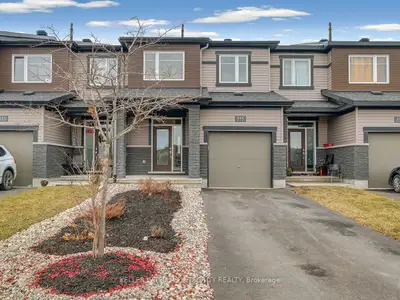 Att/Row/Townhouse in Orleans - Cumberland and Area
