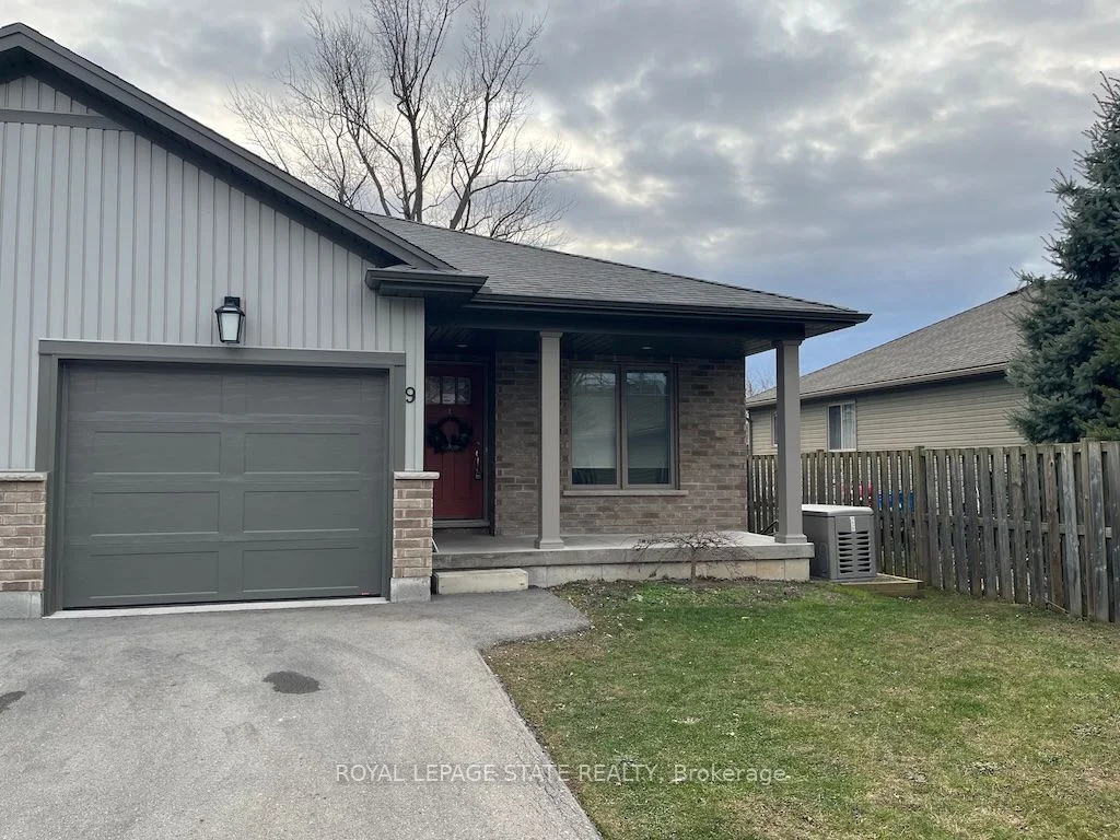 152 Cross Street E 9, Haldimand, On N1a 1b8