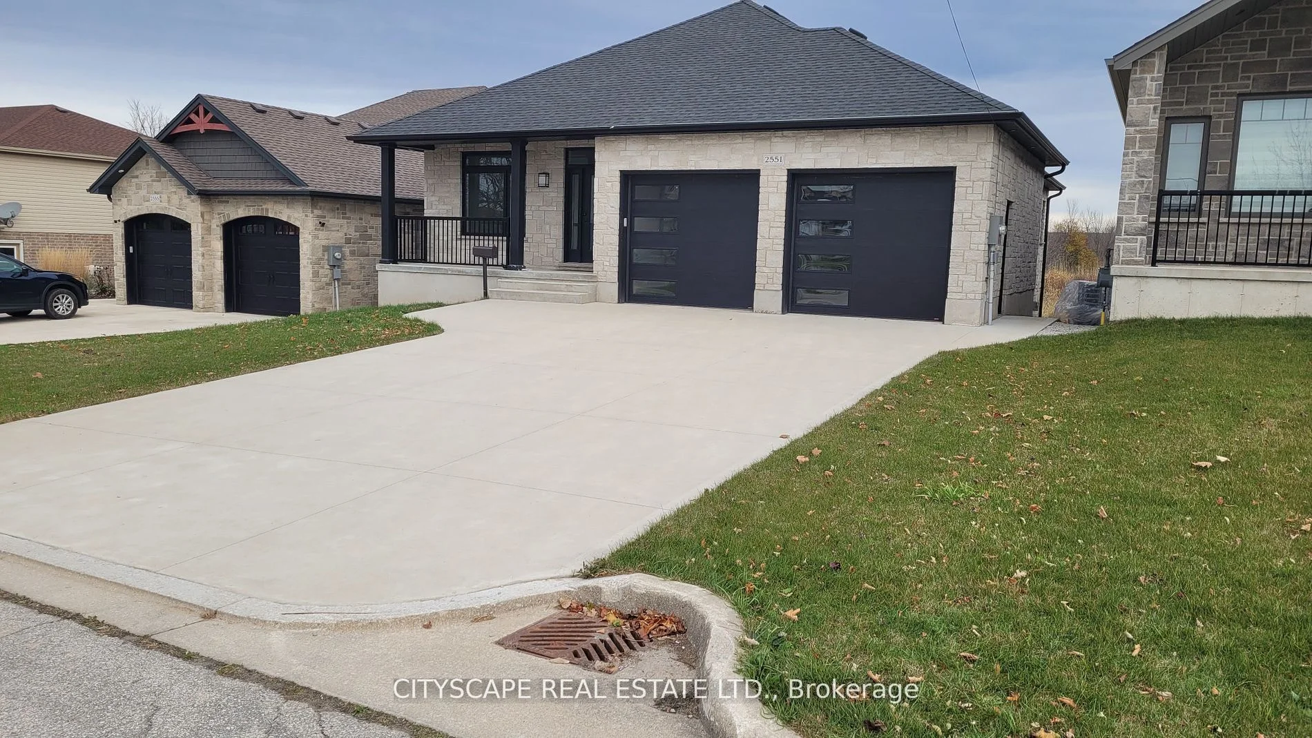 Detached in Owen Sound