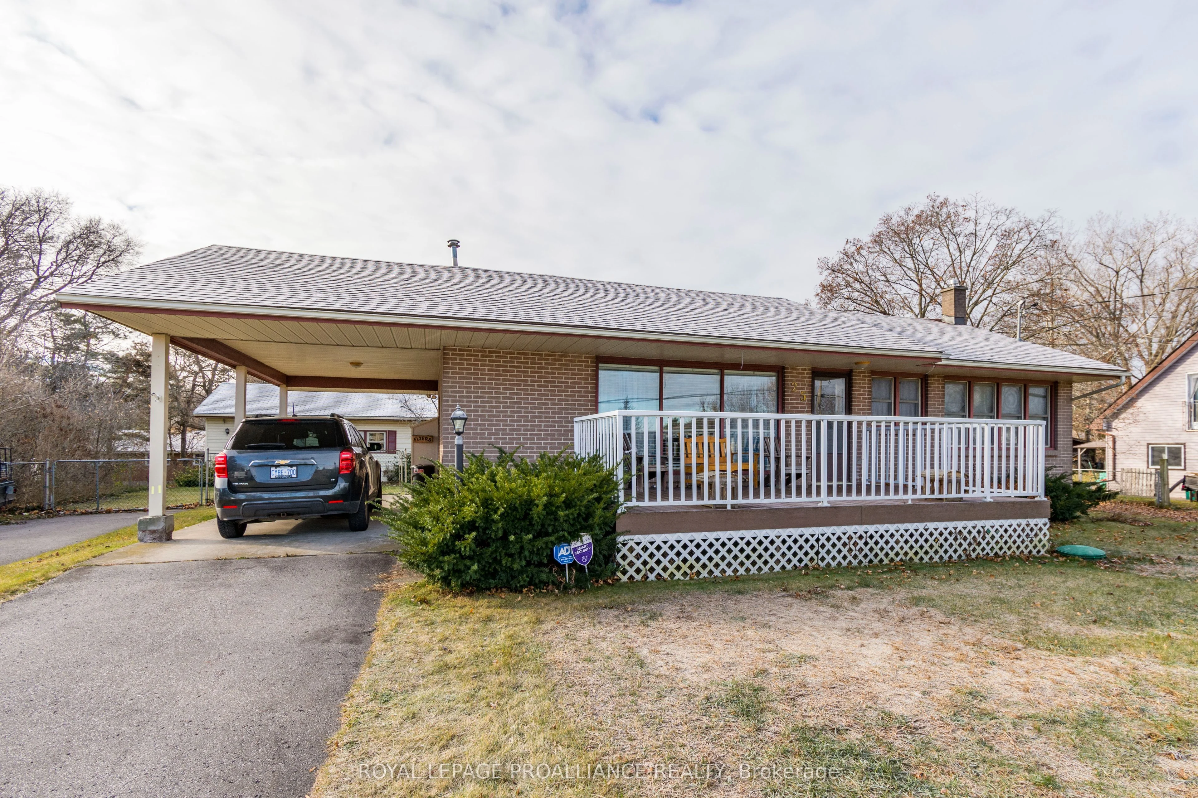 25 Roseland Drive, Quinte West, On K0k 1l0