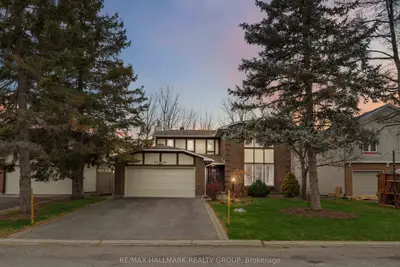 Detached in Orleans - Convent Glen and Area