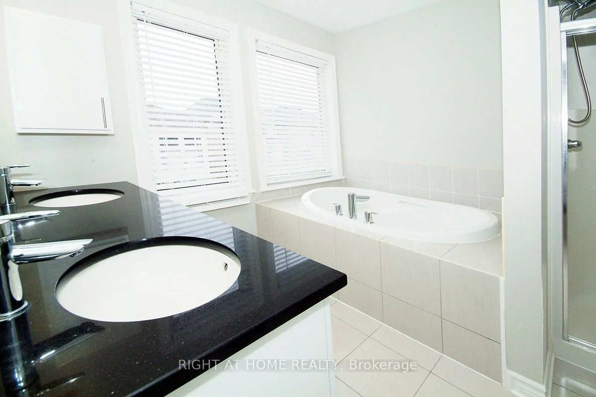 166 Southbridge Street, Blossom Park - Airport and Area, ON K4M 0C8