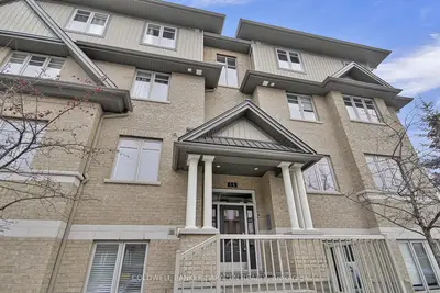 Condo Apartment in Barrhaven