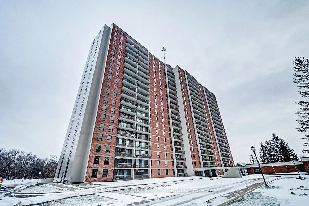Condo Apartment in Overbrook - Castleheights and Area