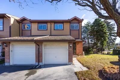 Condo Townhouse in Hunt Club - South Keys and Area