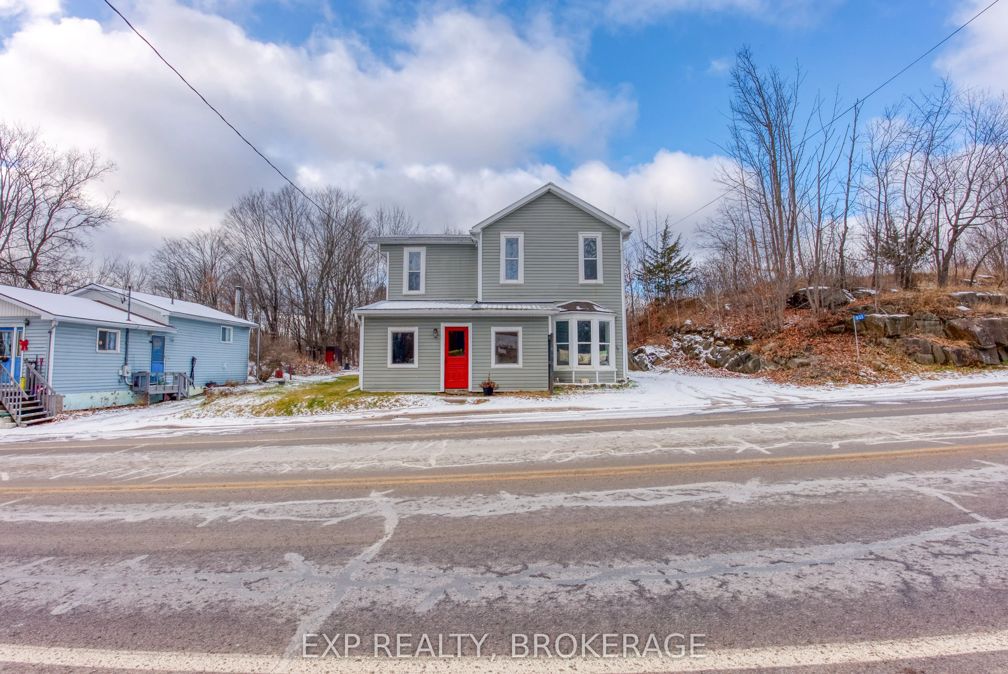 Detached in Frontenac
