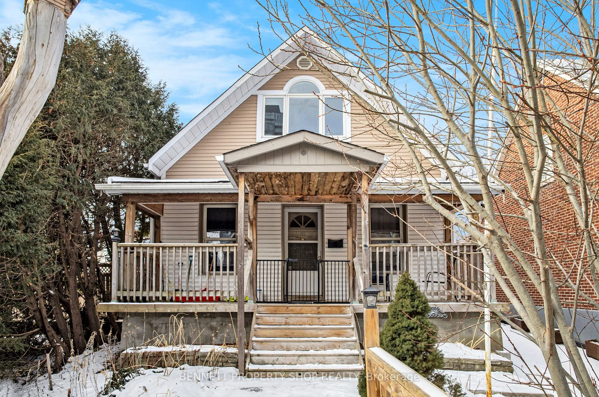 292 Loretta Avenue S, Dows Lake - Civic Hospital And Area, On K1s 4r1