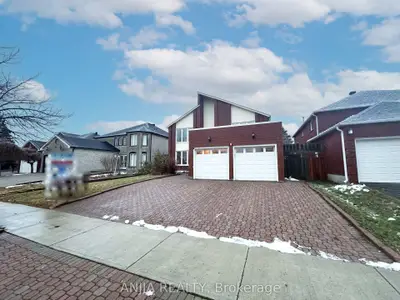 Detached in Markham