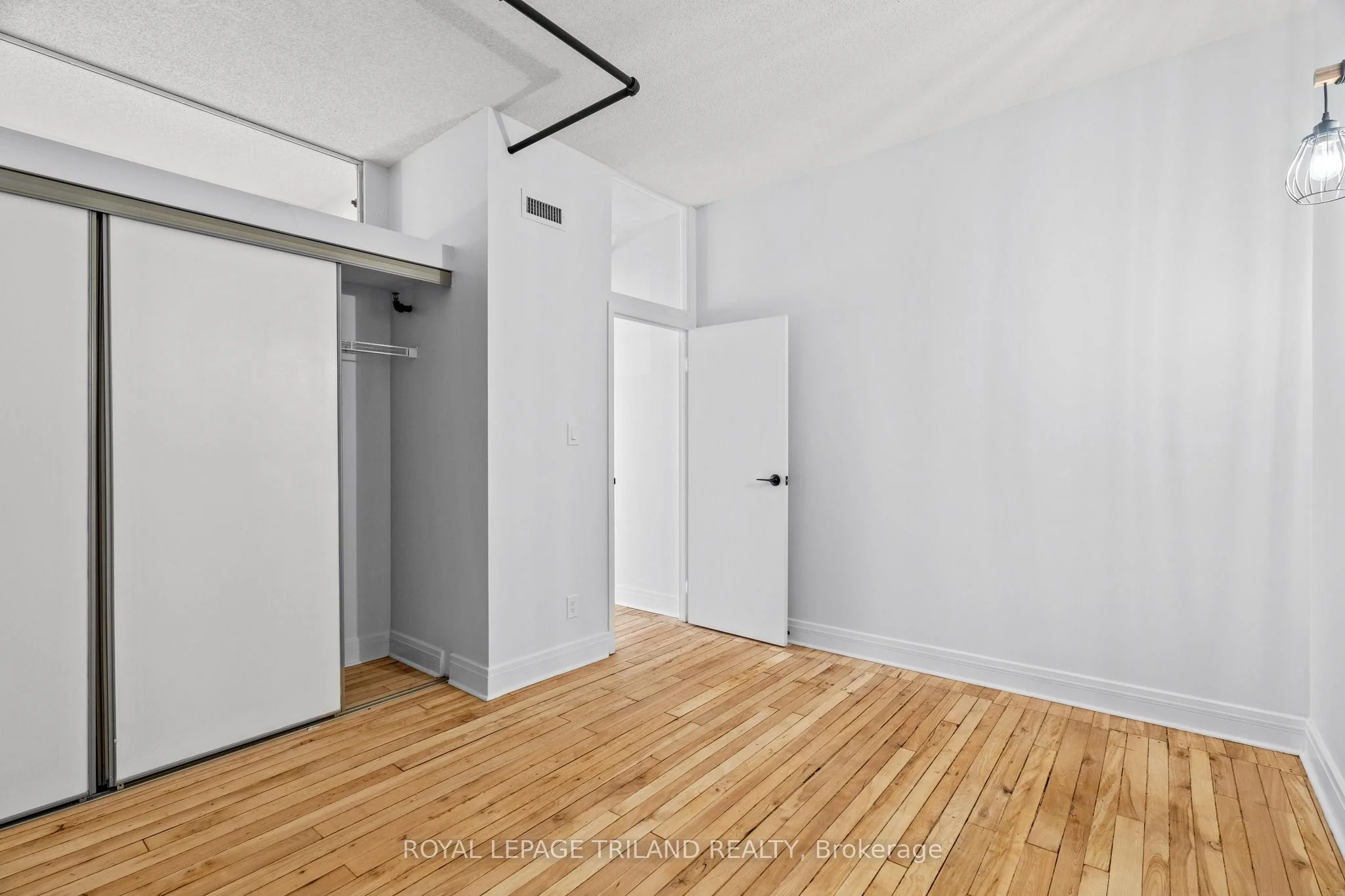 330 Clarence Street 306, London East, ON N6A 6H6