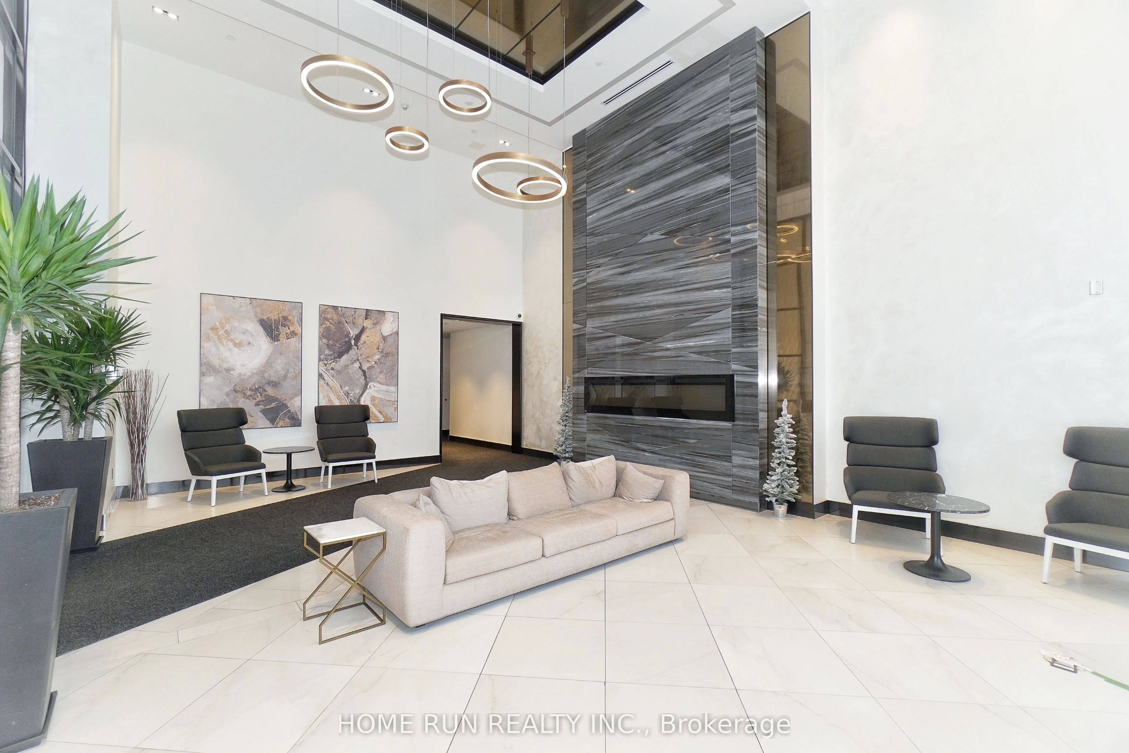 255 Bay Street 913, Ottawa Centre, ON K1R 0C5