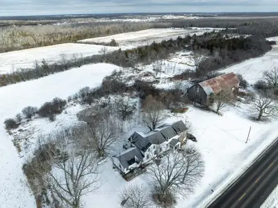 Detached in Prince Edward County