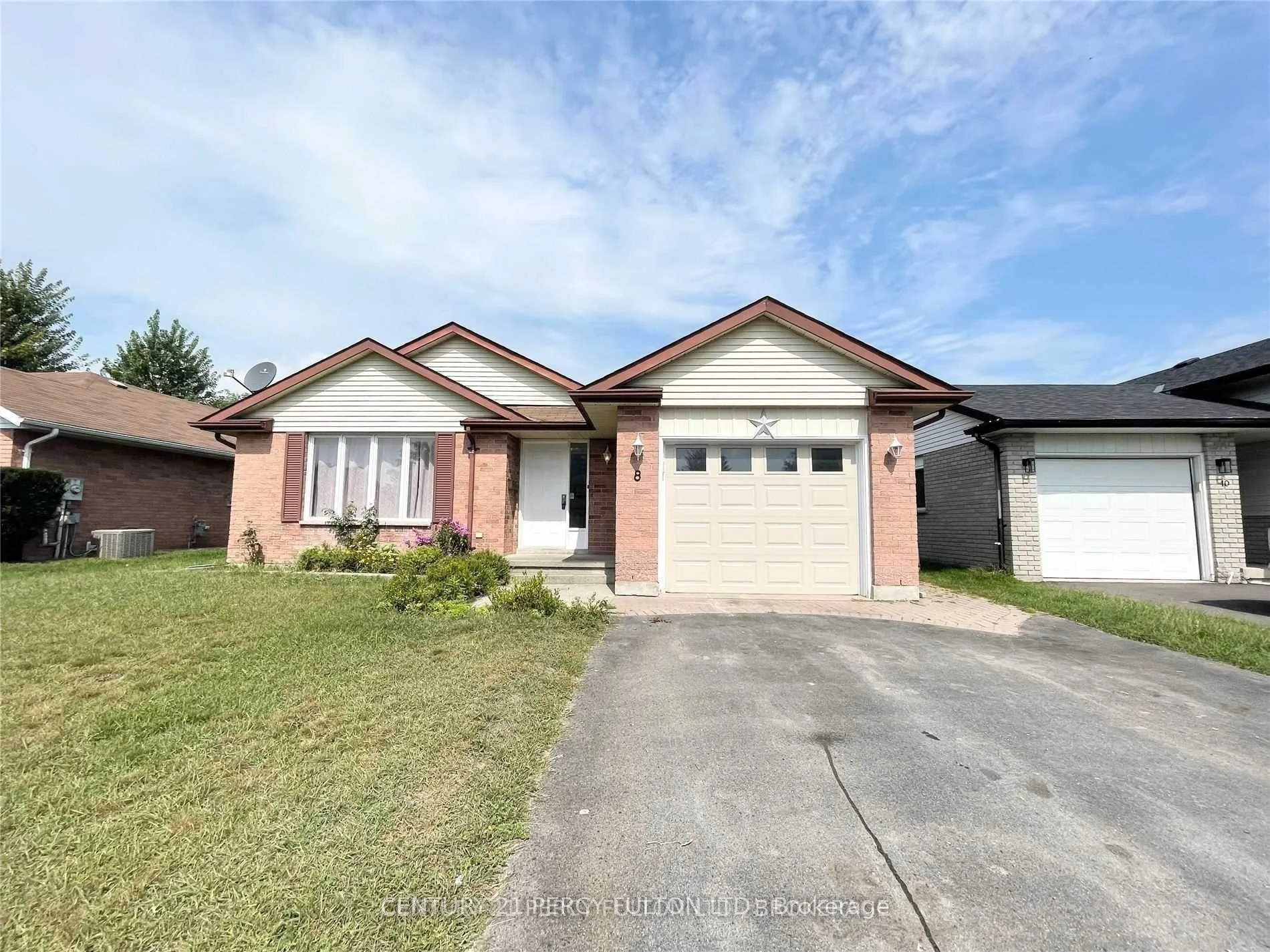 8 Northumberland Boulevard, Quinte West, On K8v 6w5