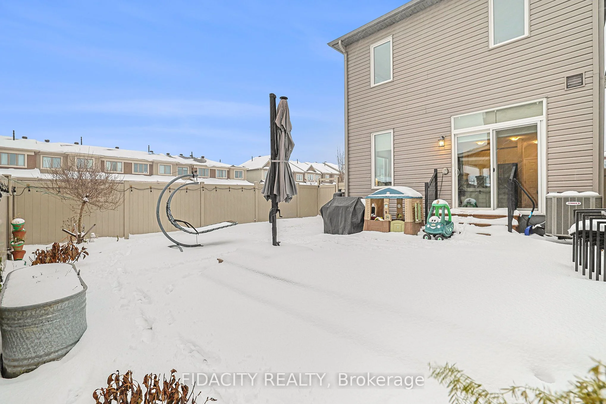 228 Kimpton Drive, Stittsville - Munster - Richmond, ON K2S 2H9