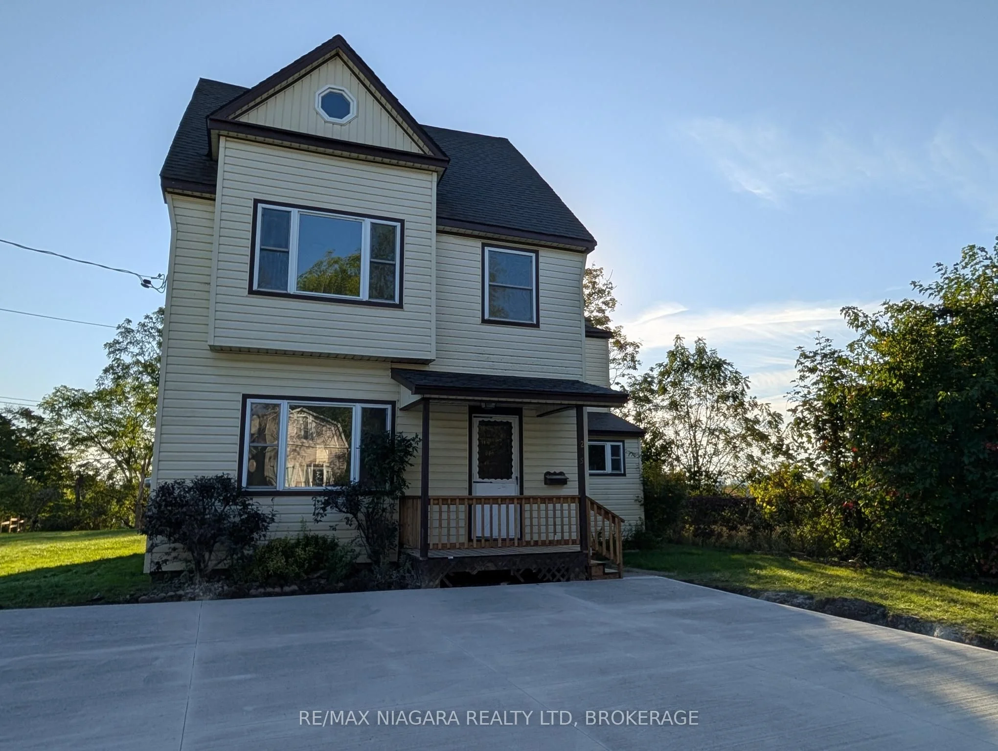 Detached in Fort Erie