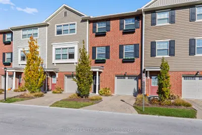 Condo Townhouse in London South