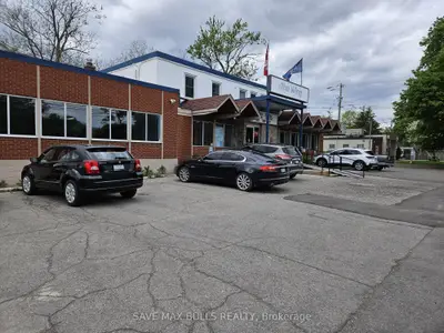 Upper Level in Hamilton