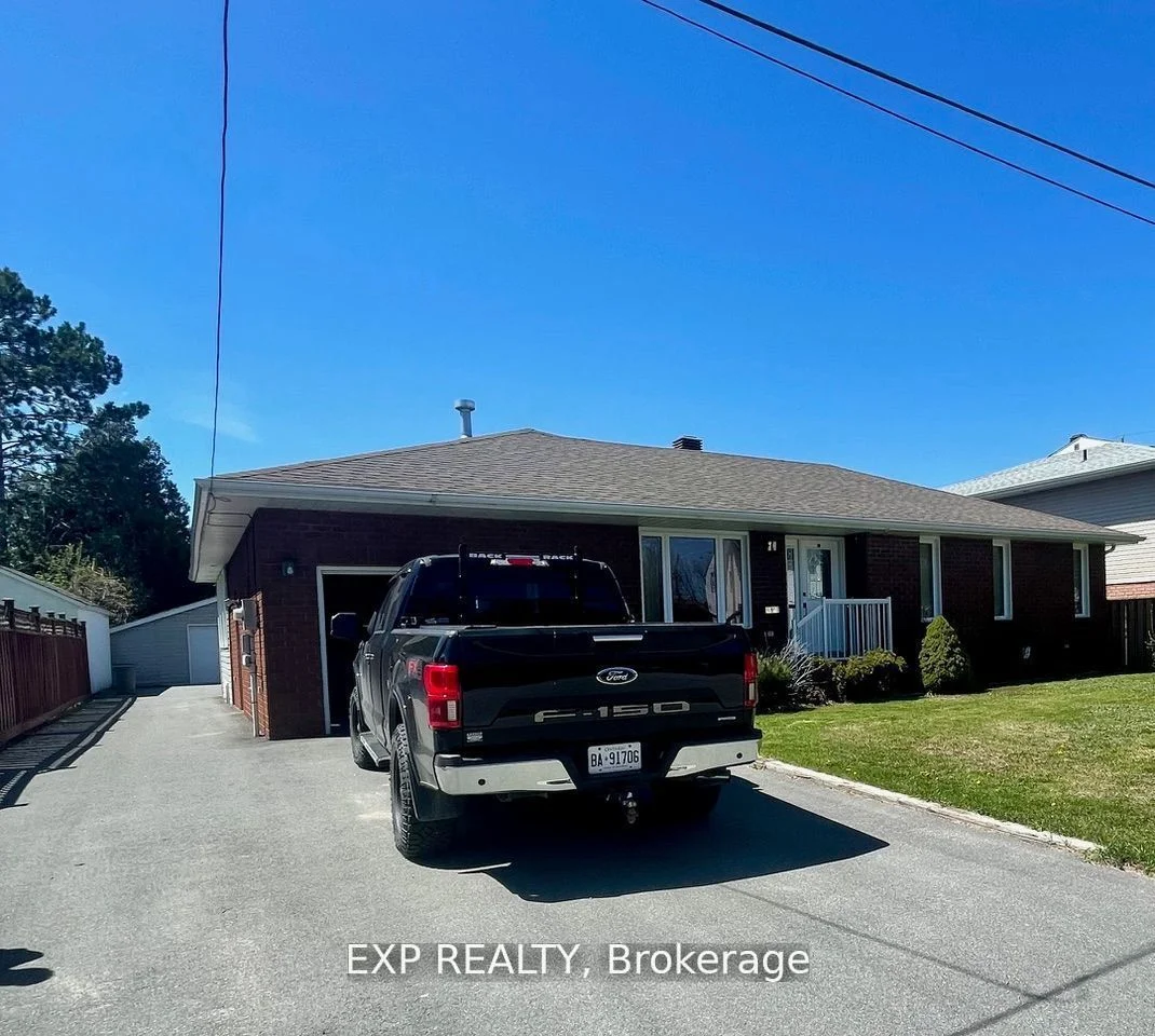 195 Carrie Street, West Nipissing, On P2b 1b1