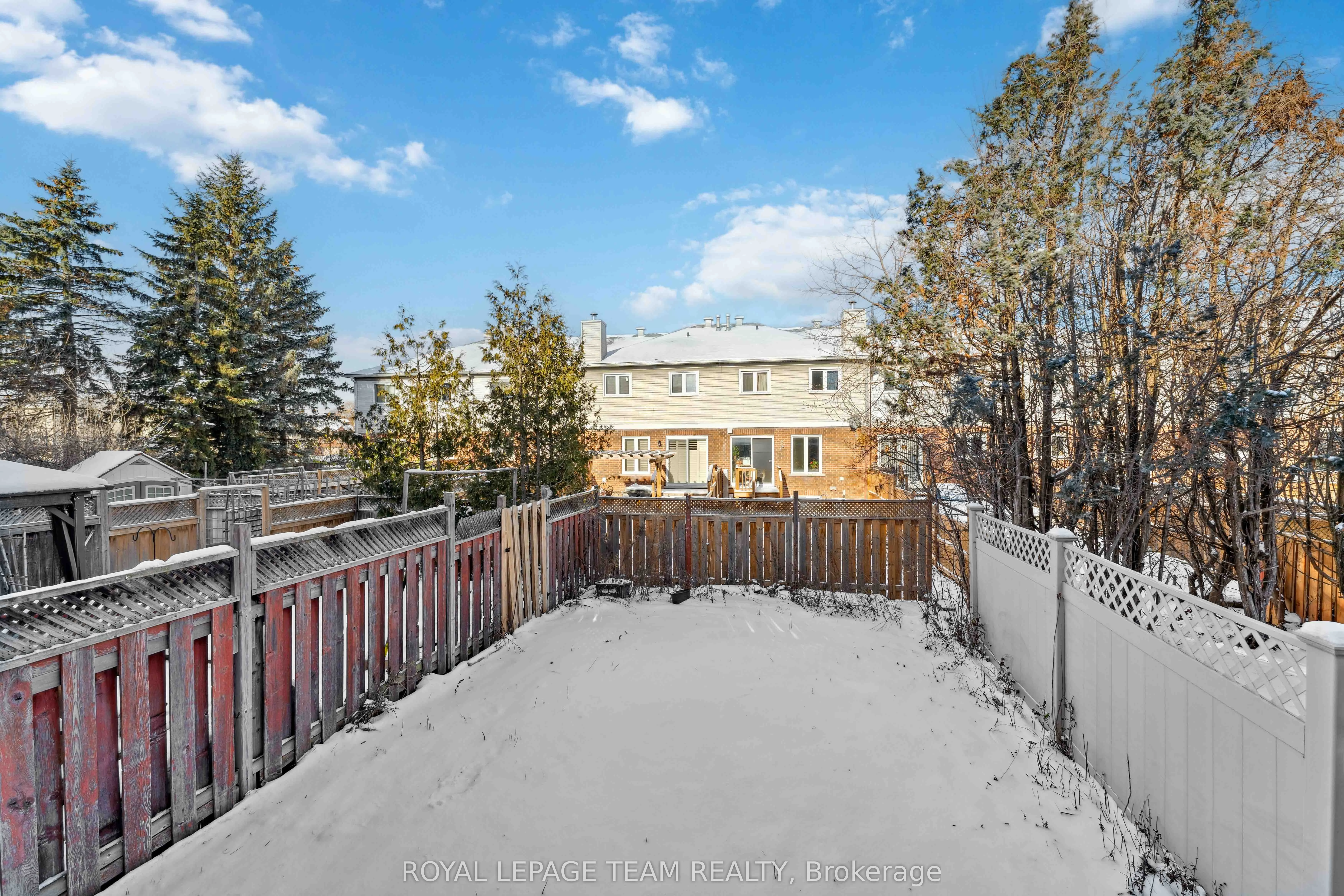 121 Ashpark Crescent, Hunt Club - South Keys And Area, On K1t 3n6
