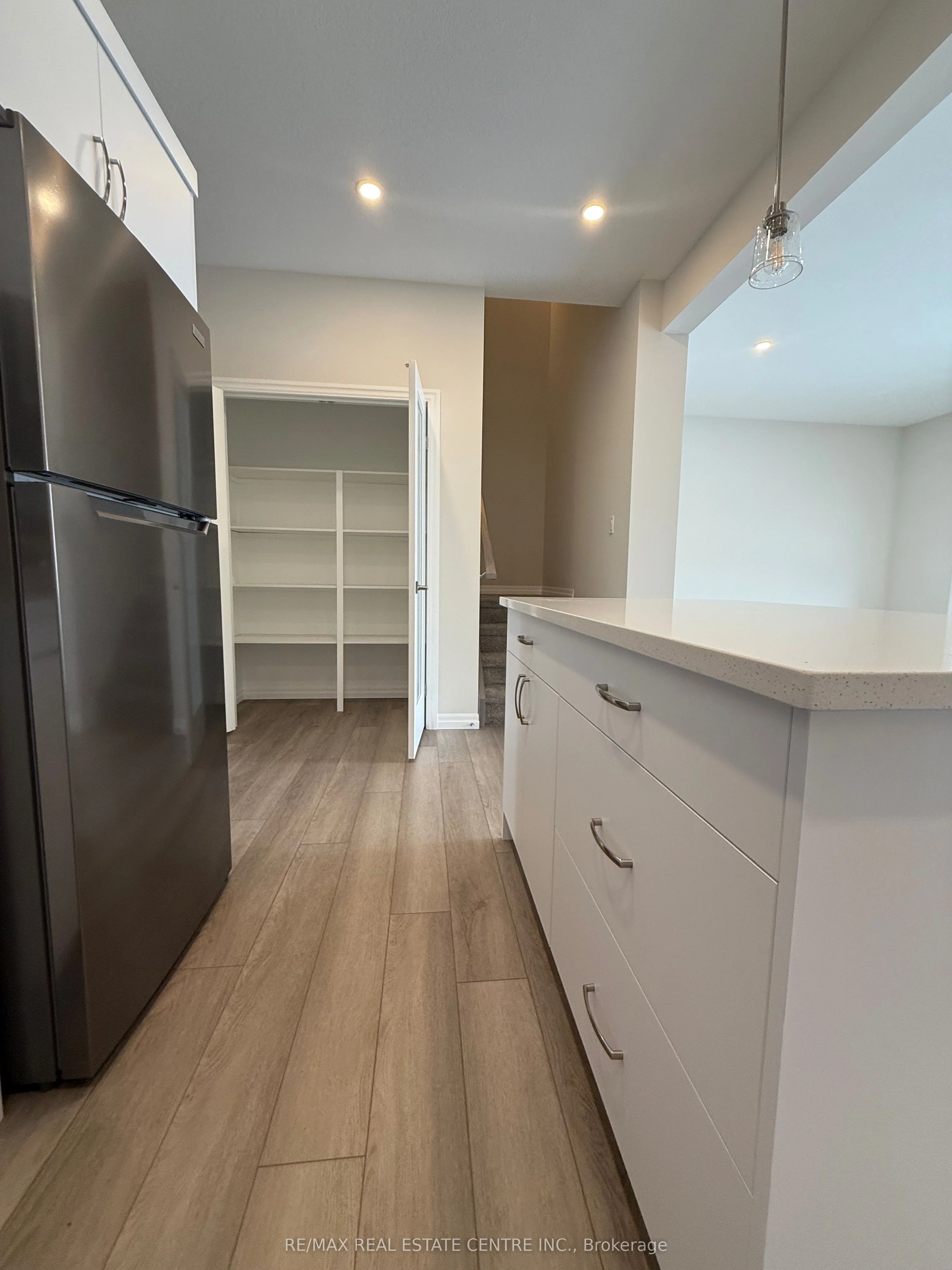 51 Canary Street S, Tillsonburg, ON N4G 0K3