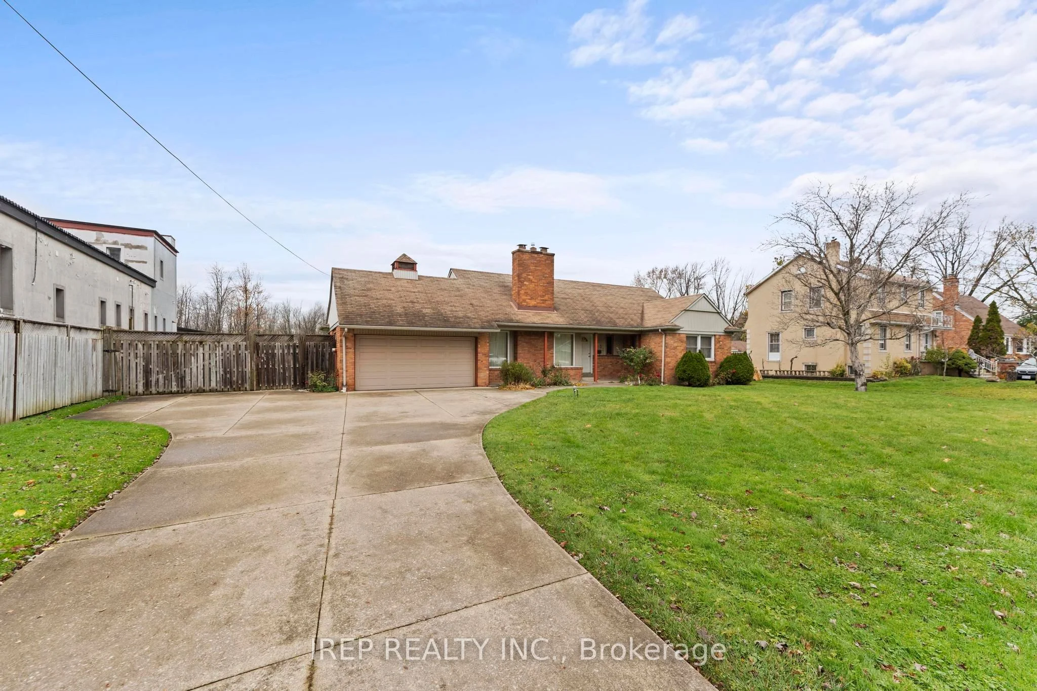 Detached in Windsor