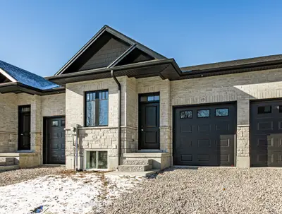 Att/Row/Townhouse in Tillsonburg