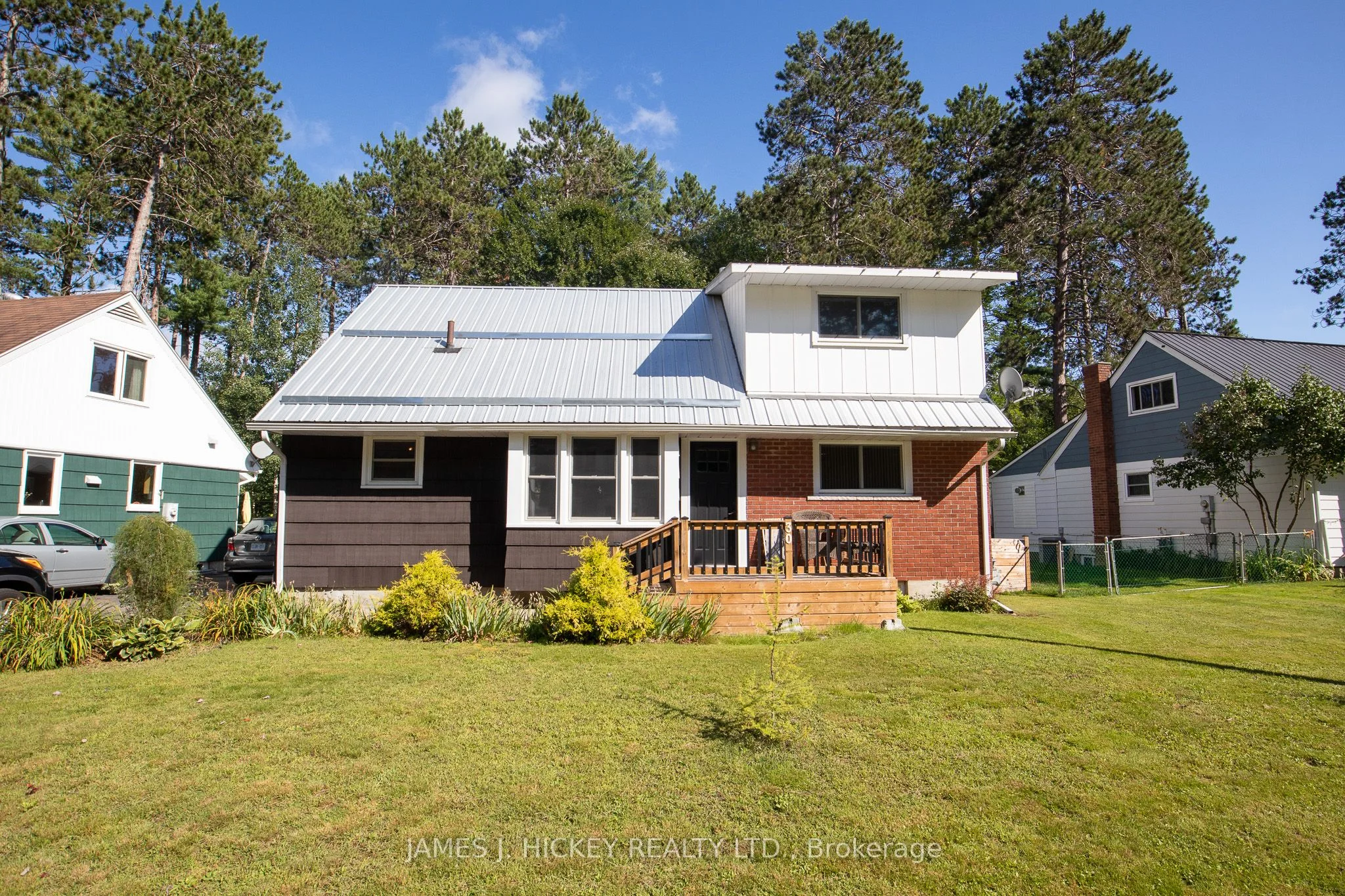 Detached in Deep River