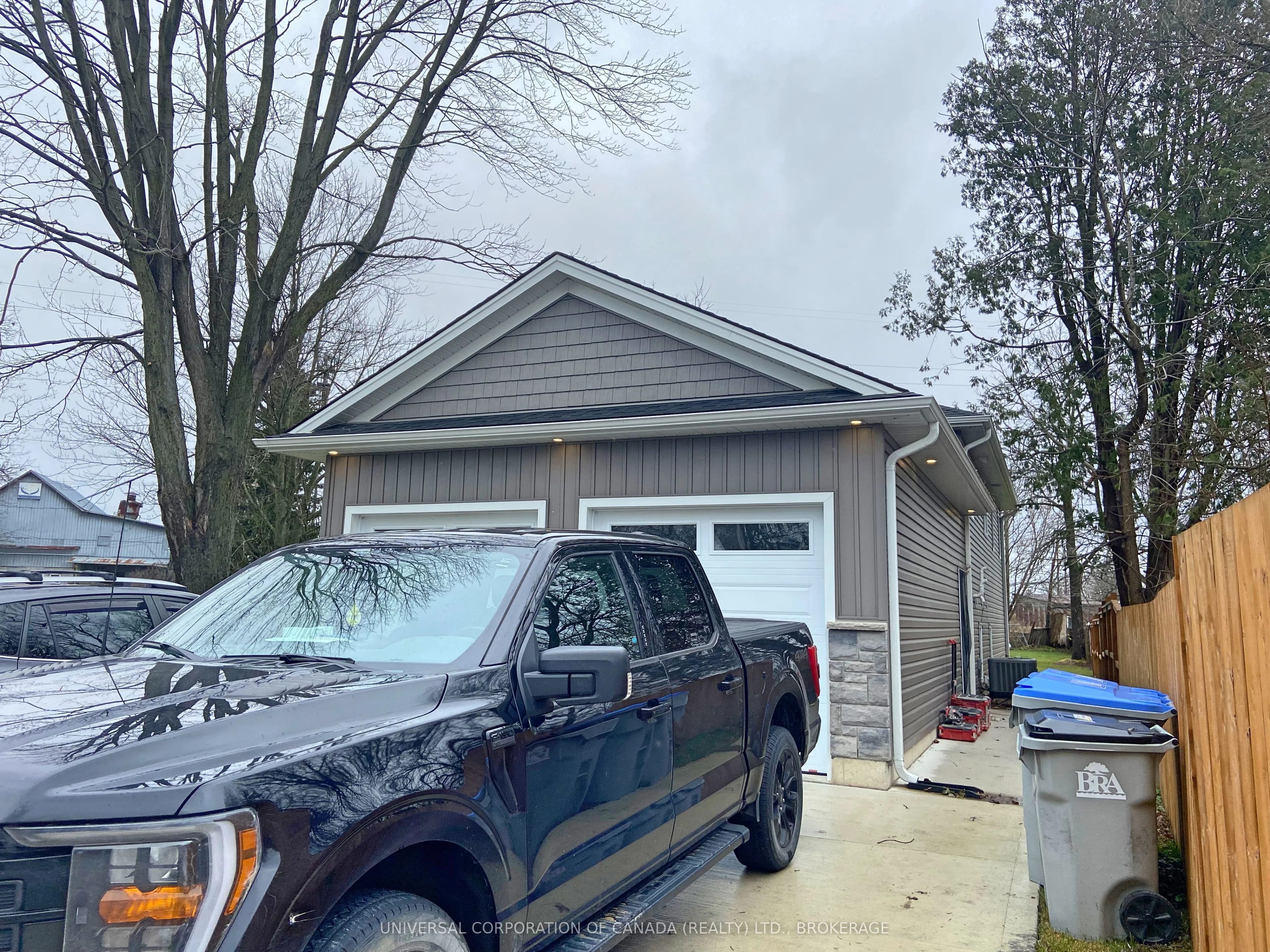 1940 Elizabeth Street, Strathroy-caradoc, On N0l 1t0