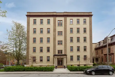 Condo Apartment in Kingston