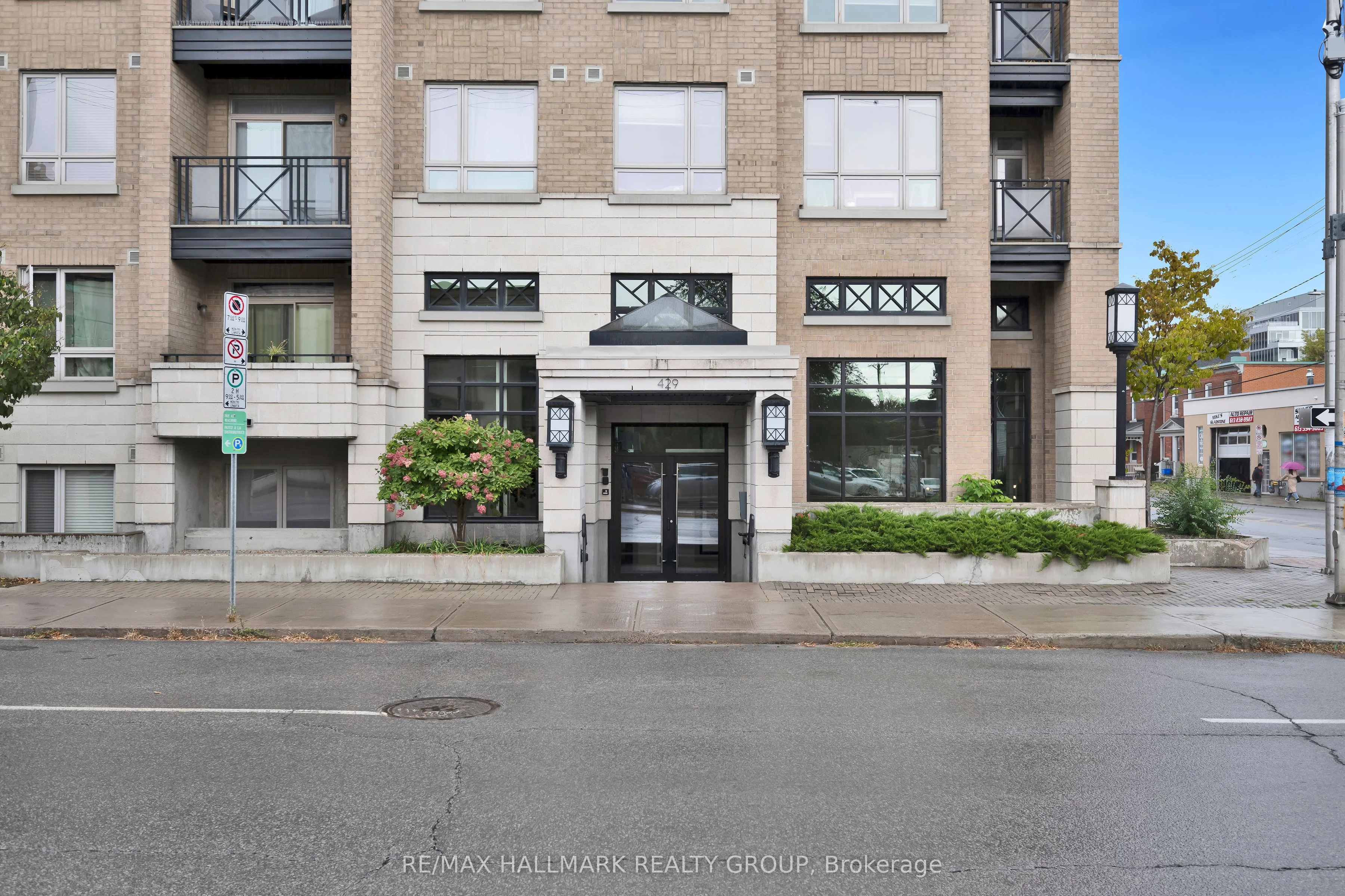 Condo Apartment in Ottawa Centre