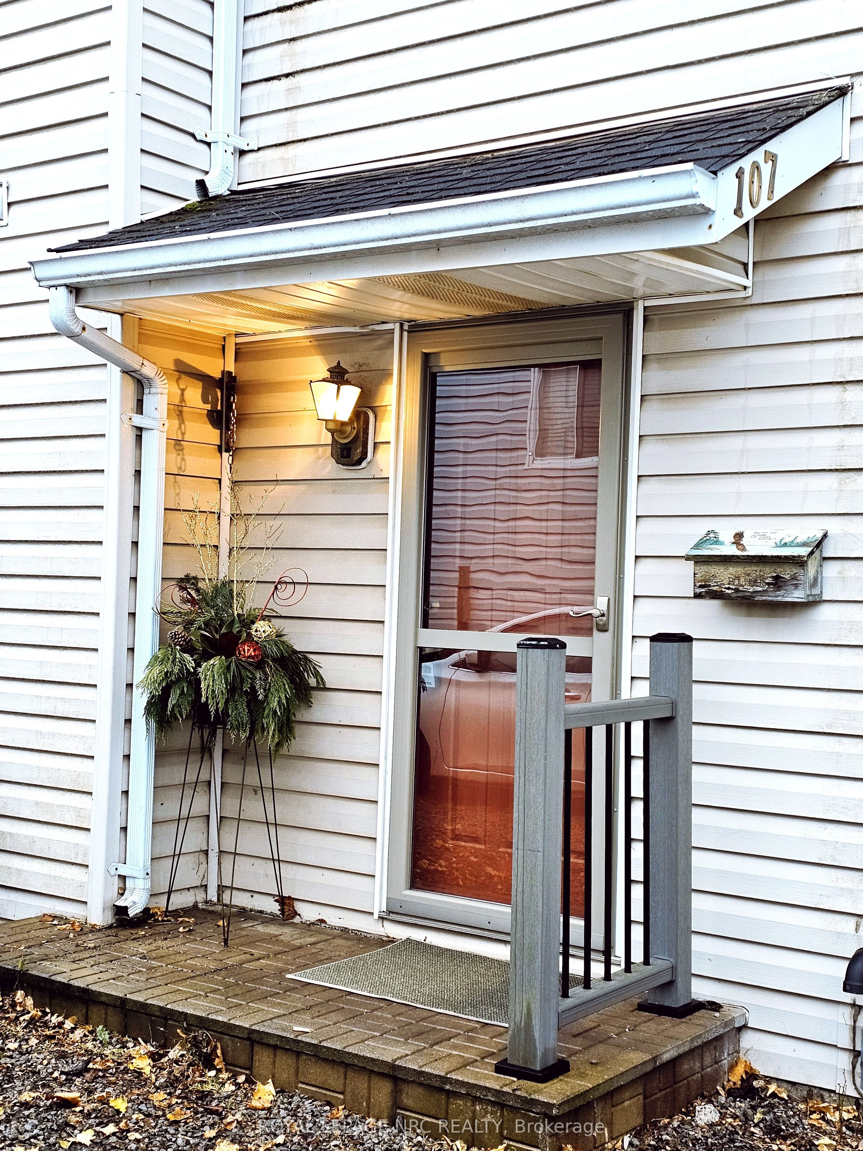 107 Commercial Street, Welland, On L3b 5z1