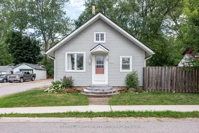 Detached in Fort Erie