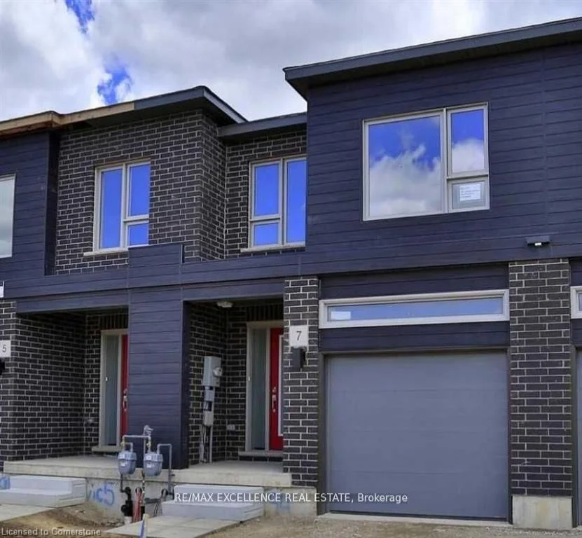 Att/Row/Townhouse in Kitchener
