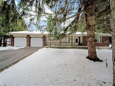 Detached in Georgian Bluffs