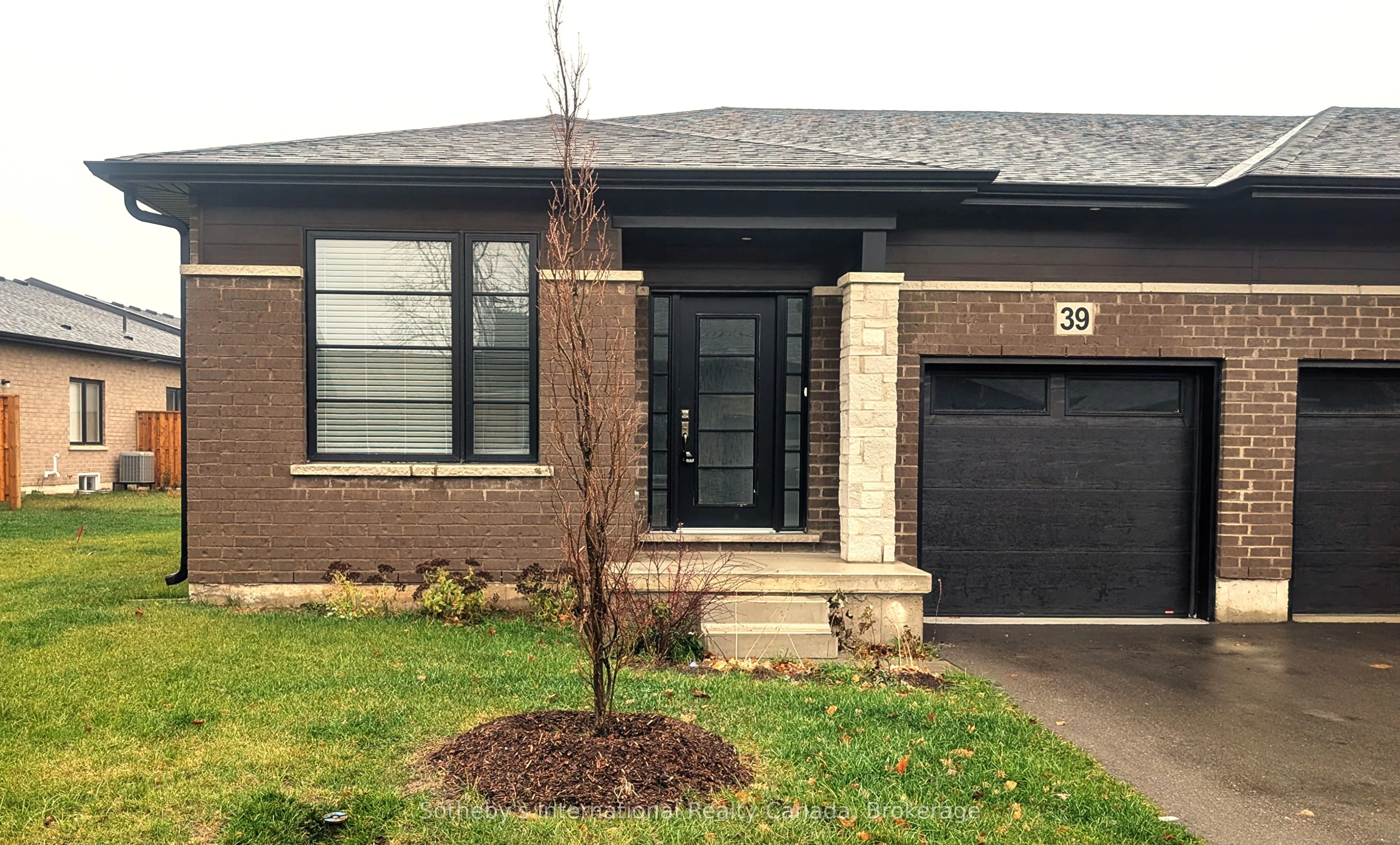 550 Grey Street 39, Brantford, ON N3S 0C4