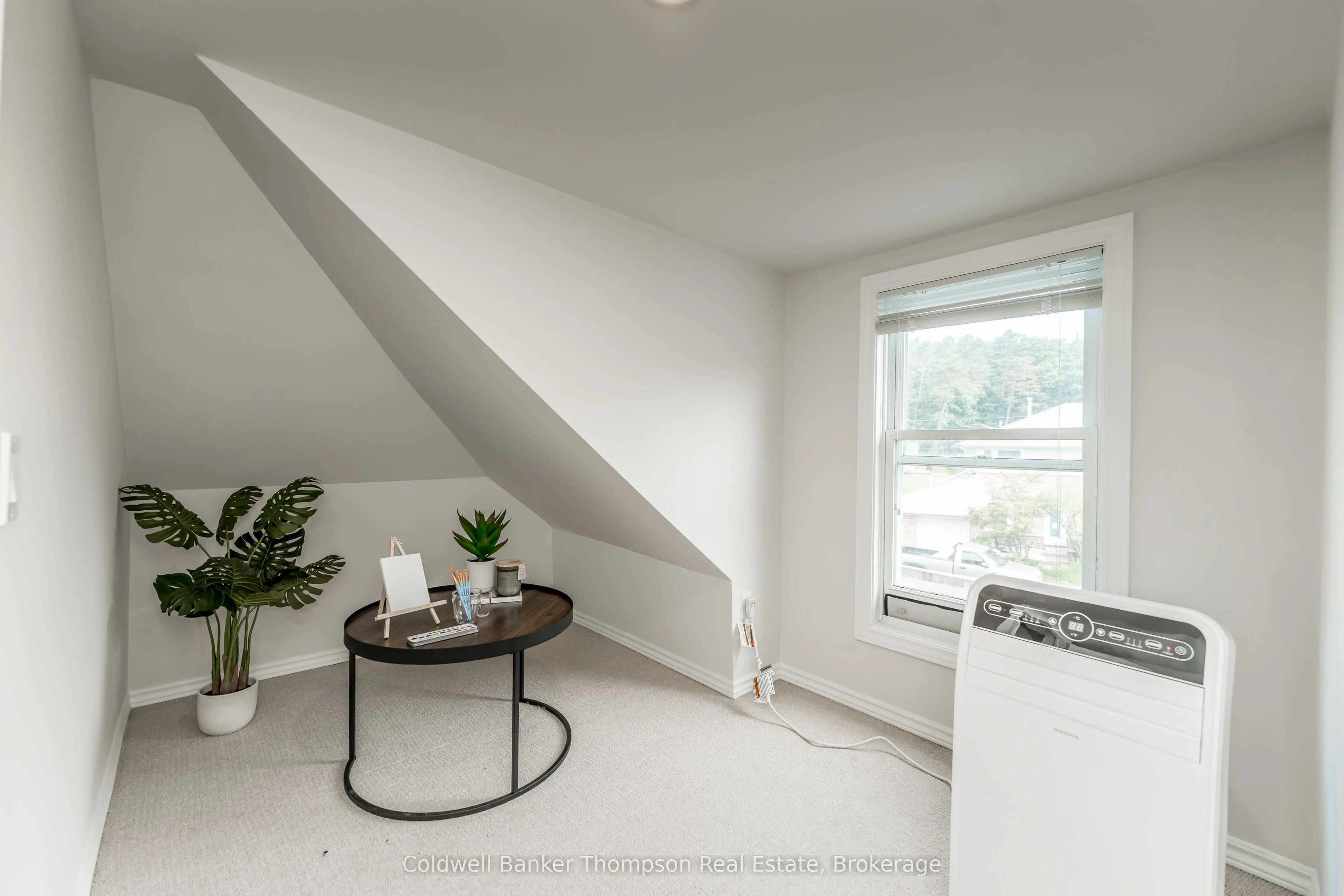 66 WEST Road, Huntsville, ON P1H 1L8