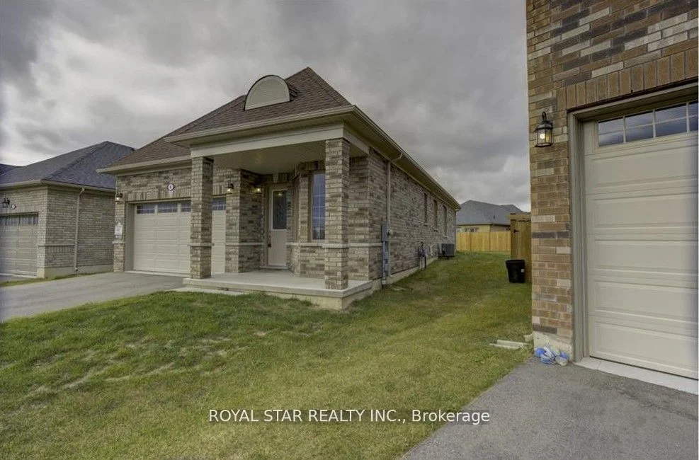 4 Harwood Street, Tillsonburg, On N4g 0j8