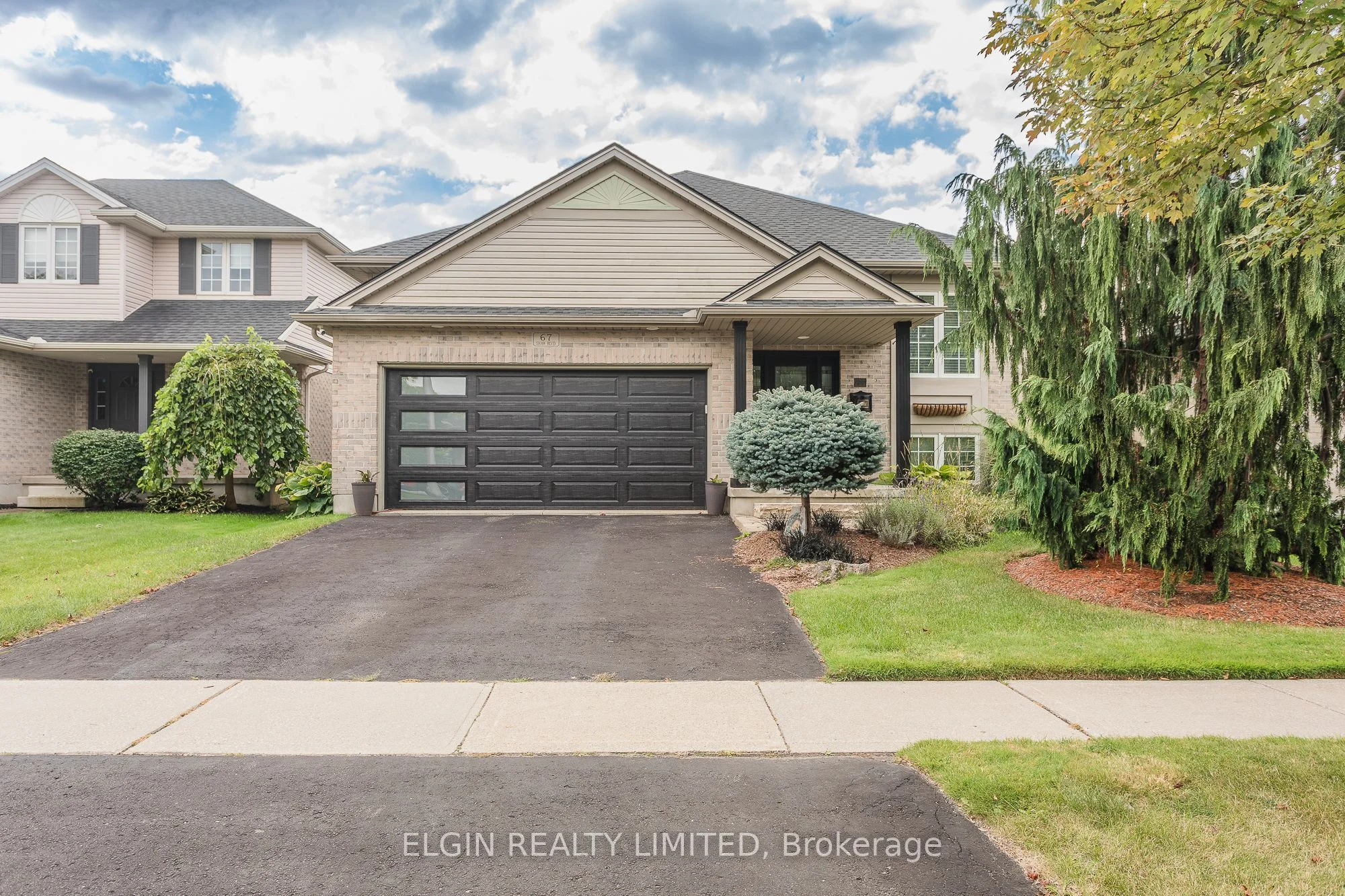 Detached in Central Elgin