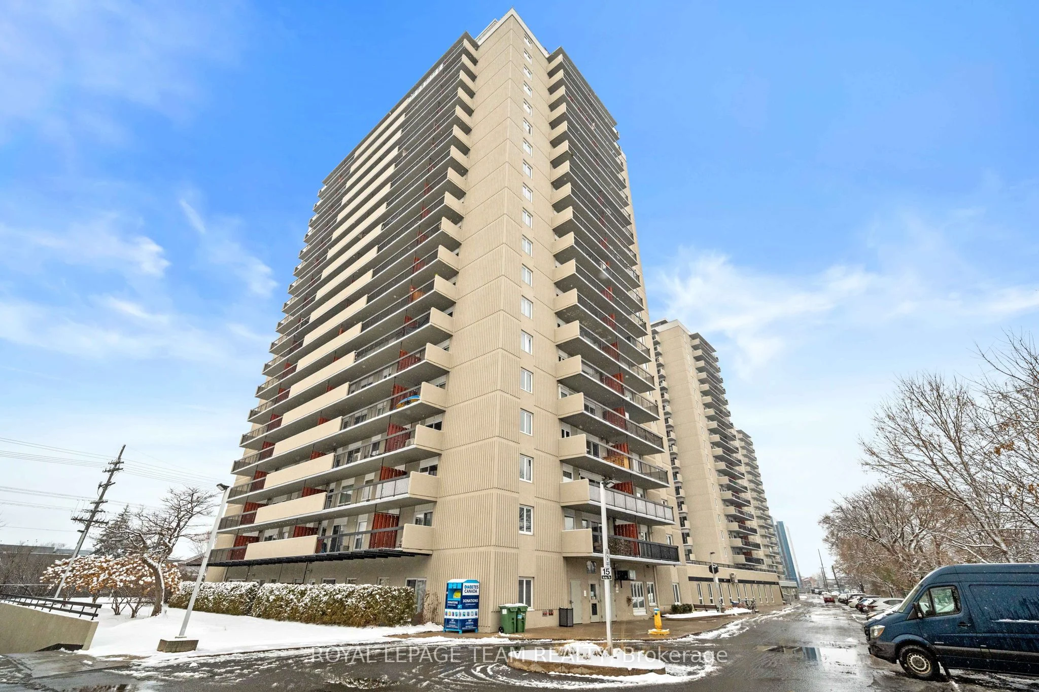 158c Mcarthur Avenue 304, Vanier And Kingsview Park, On K1l 8e7